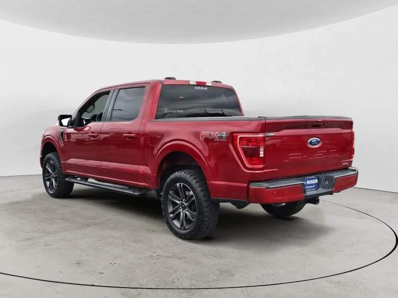 Used 2022 Red Metallic Ford XLT image 5
