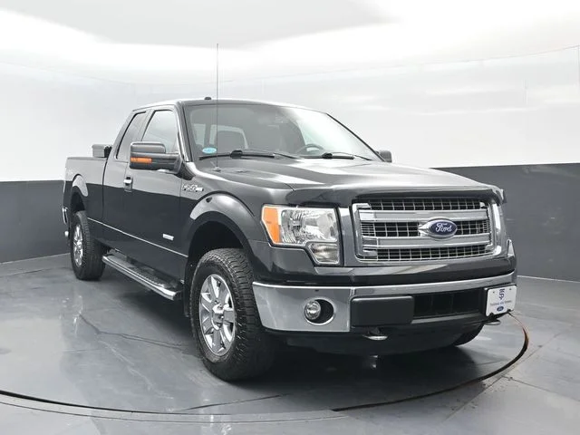 Used 2014 Tuxedo Black Metallic Ford XLT image 2