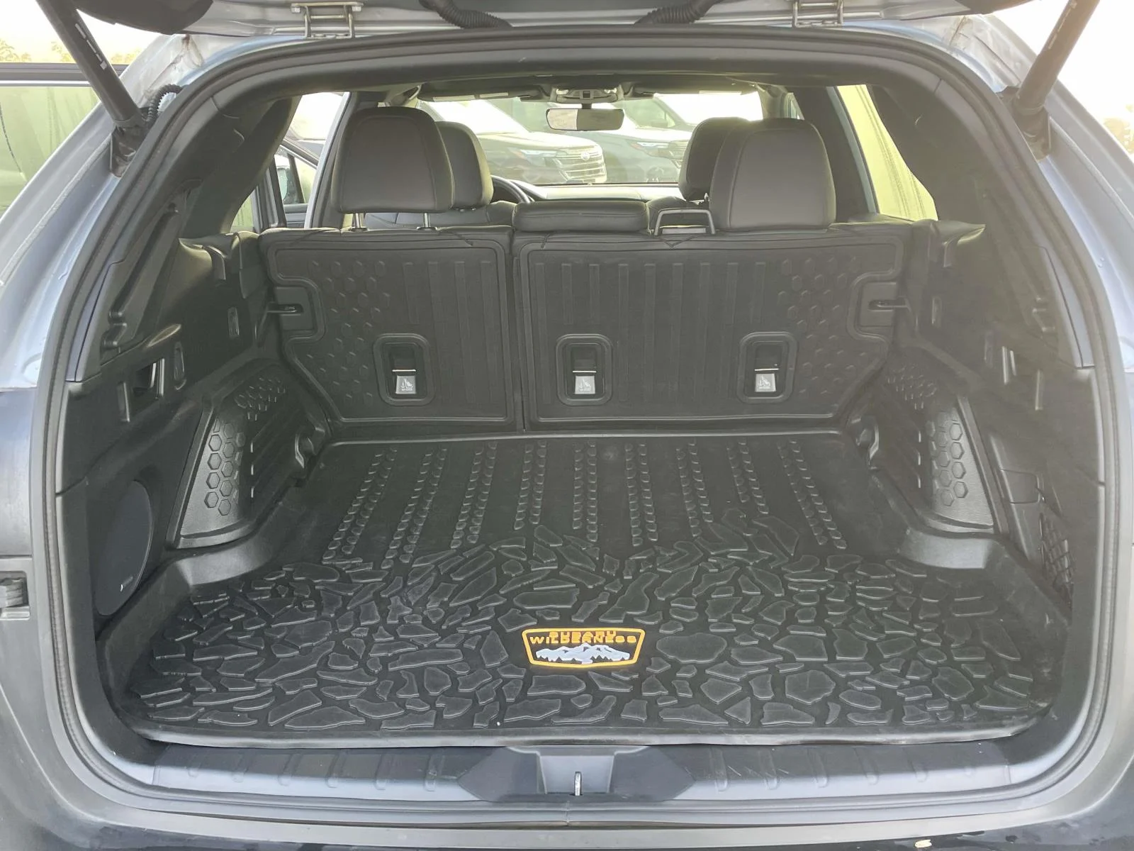 Used 2025 Ice Silver Metallic Subaru Wilderness image 29