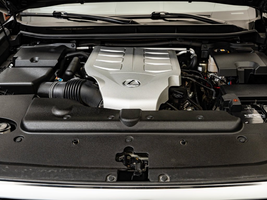 Used 2021 Black Lexus 460 image 45