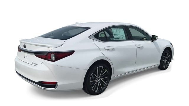 Used 2024 White Lexus 300h image 8