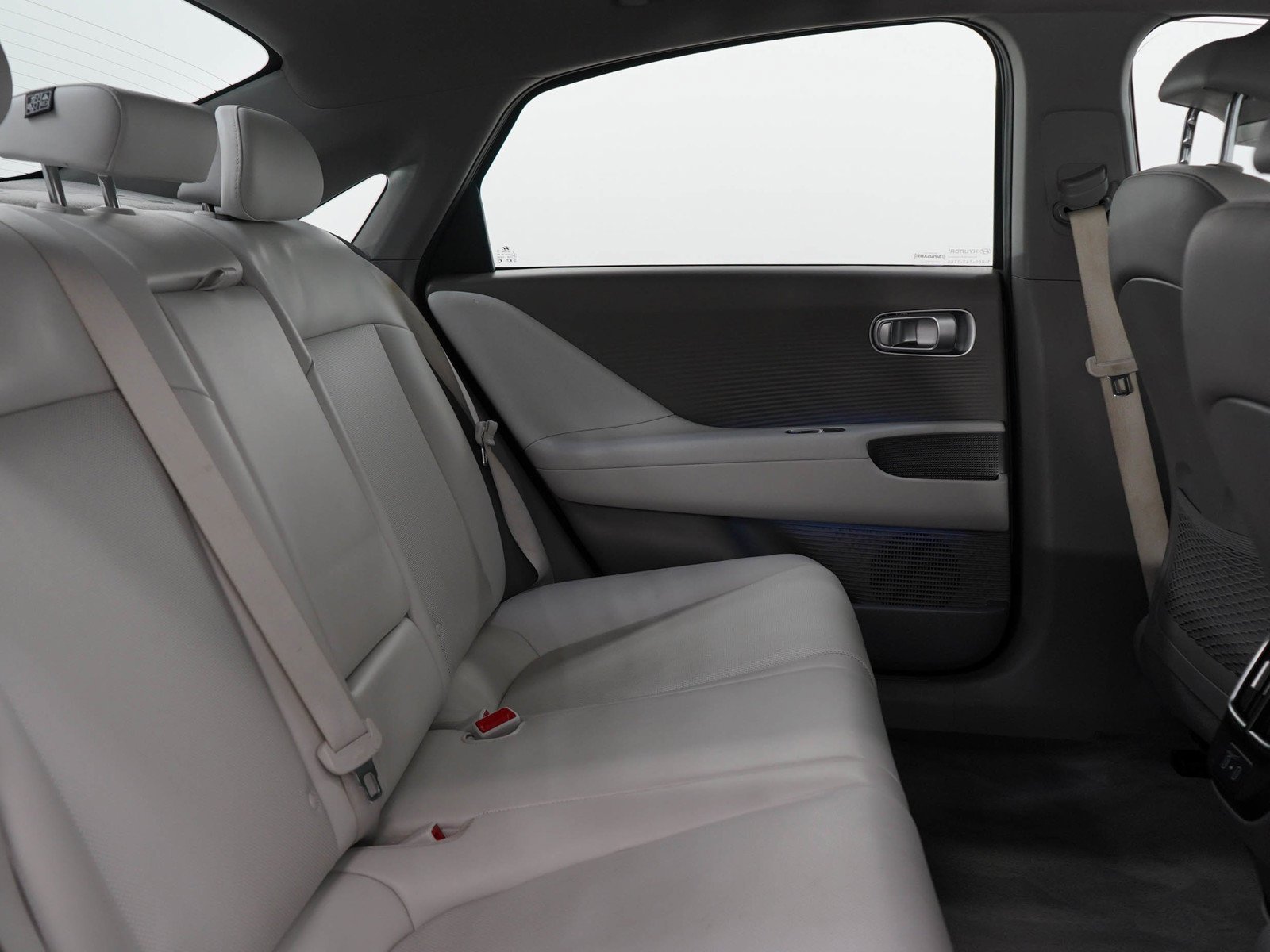 2023 Hyundai IONIQ 6 SEL - Photo 13
