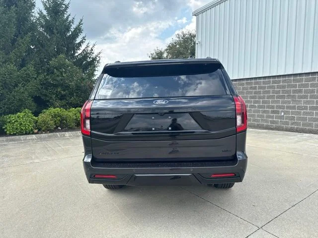 New 2027 Gray Ford Platinum image 6