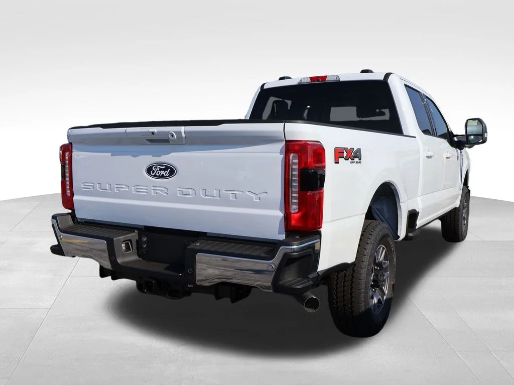 New 2027 White Ford F250 4X4 CREW/C image 16