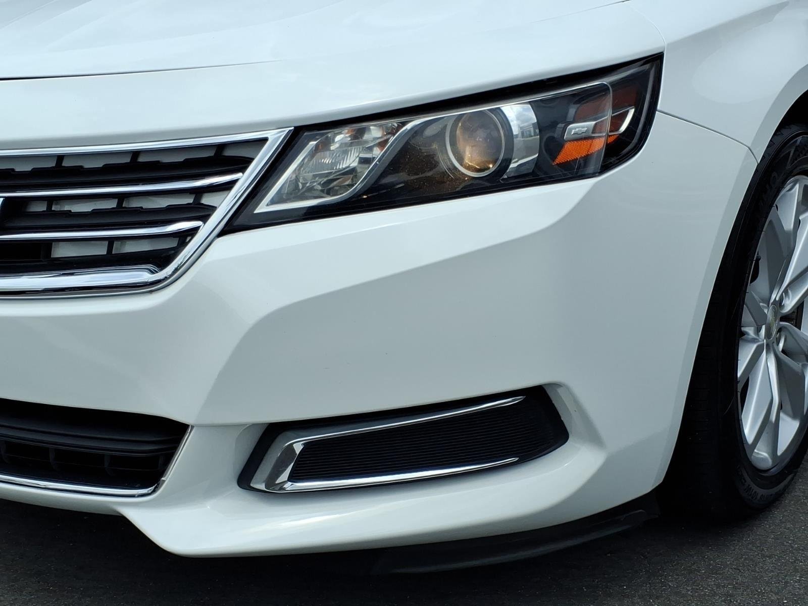 Used 2016 Summit White Chevrolet LT image 13