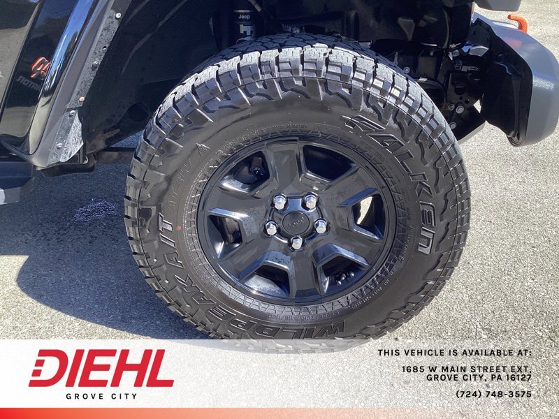 Used 2021 Black Jeep Mojave image 9