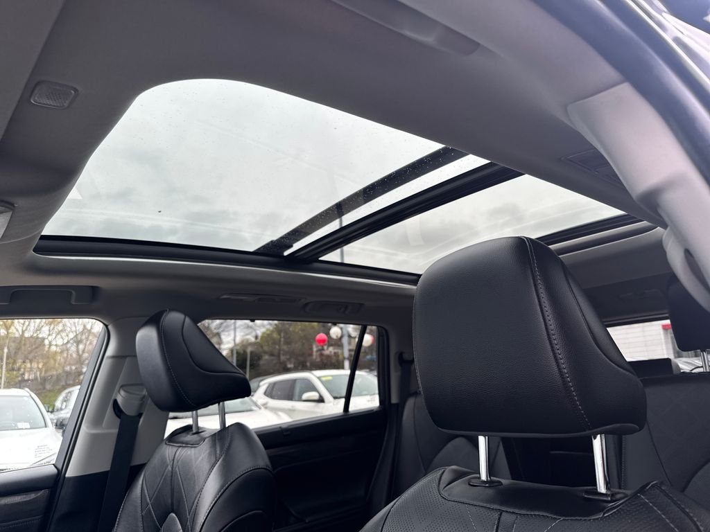 Used 2023 Gray Toyota Platinum image 18