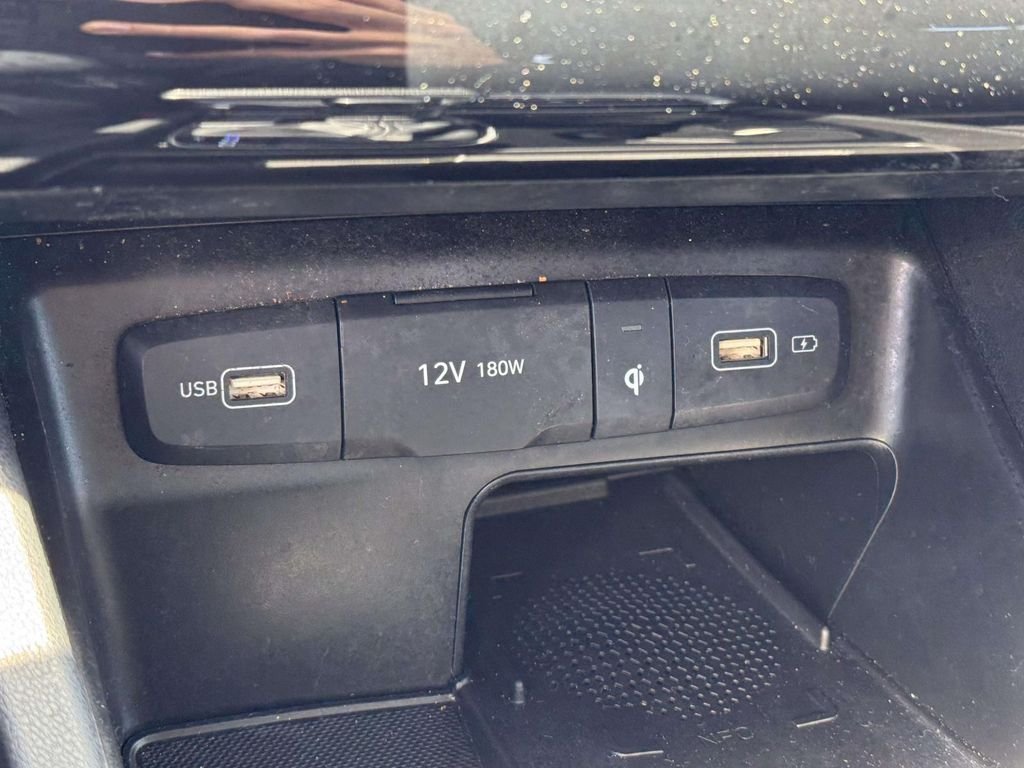 Used 2023 Silver Hyundai SEL image 25