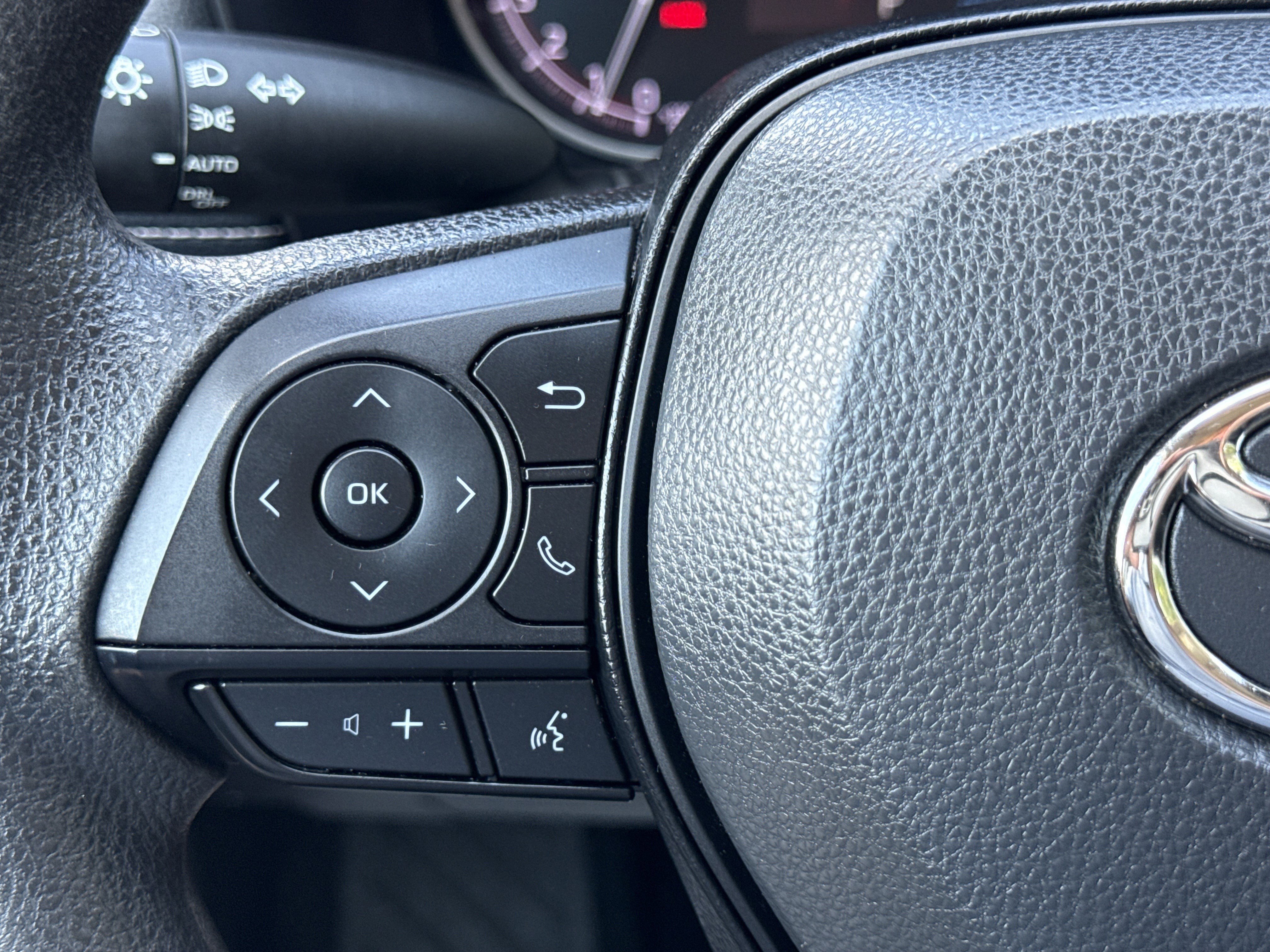 Used 2024 Ice Cap Toyota XLE image 20