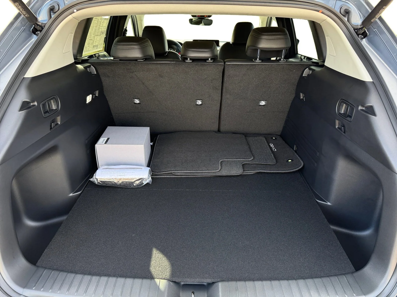 2026 Mazda CX-50 Premium - Photo 17