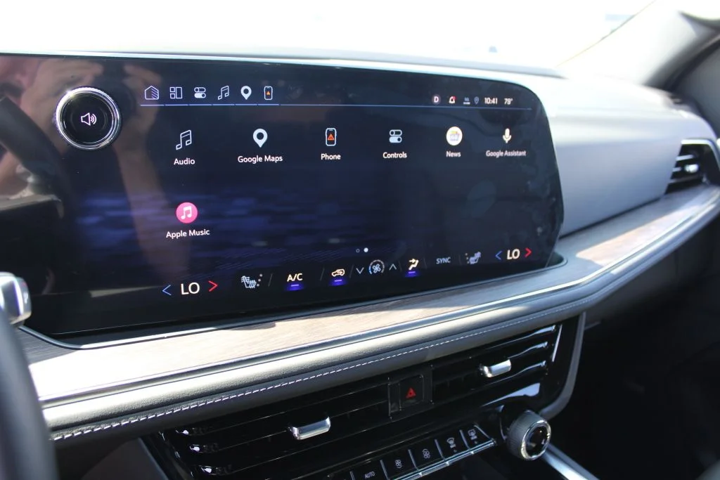 Used 2026 Black Chevrolet LT image 25