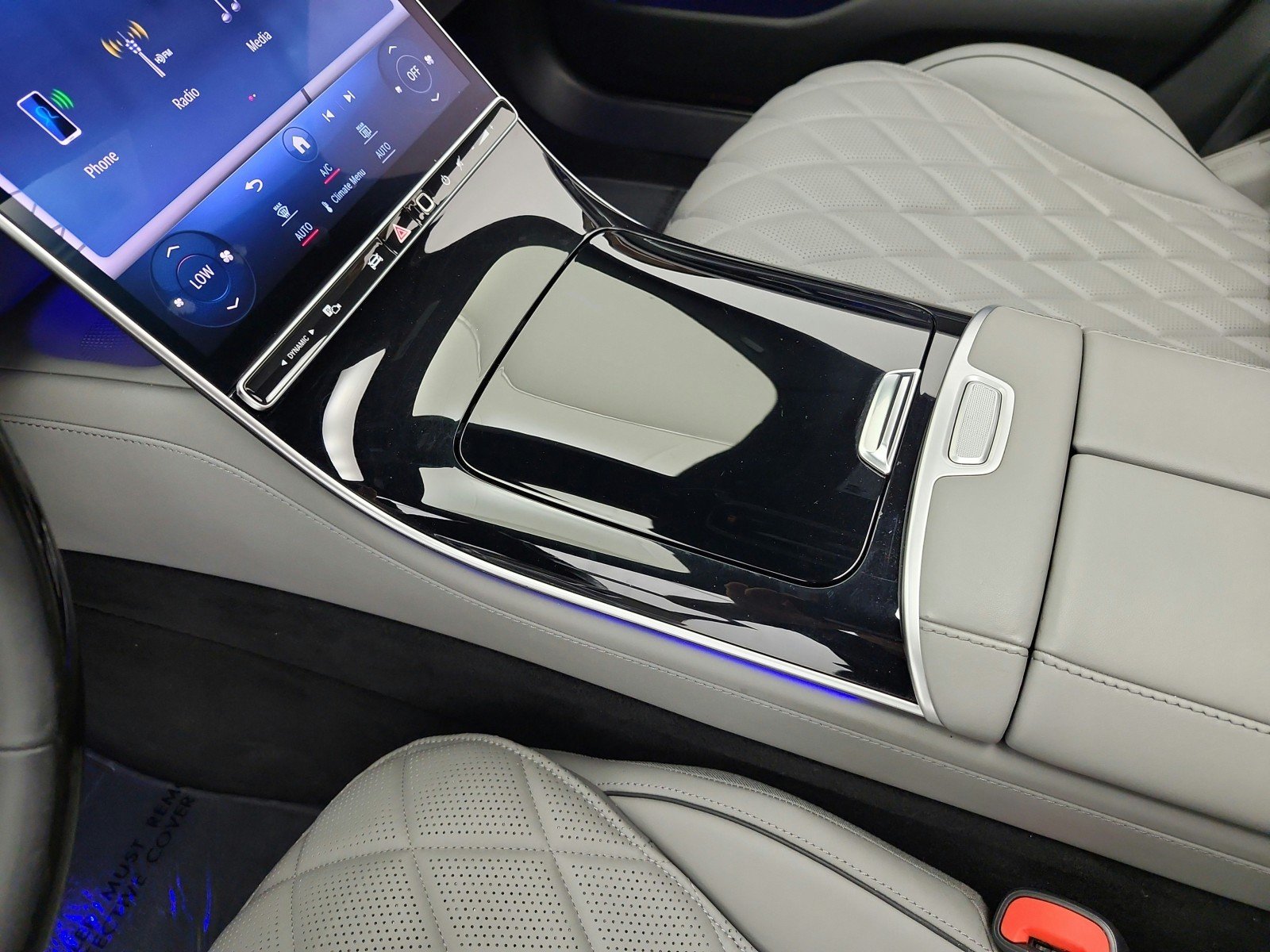 Certified Used 2023 Obsidian Black Mercedes-Benz S 580 4MATIC® Sedan image 11