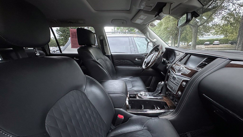 Used 2019 Black Obsidian INFINITI LUXE image 6