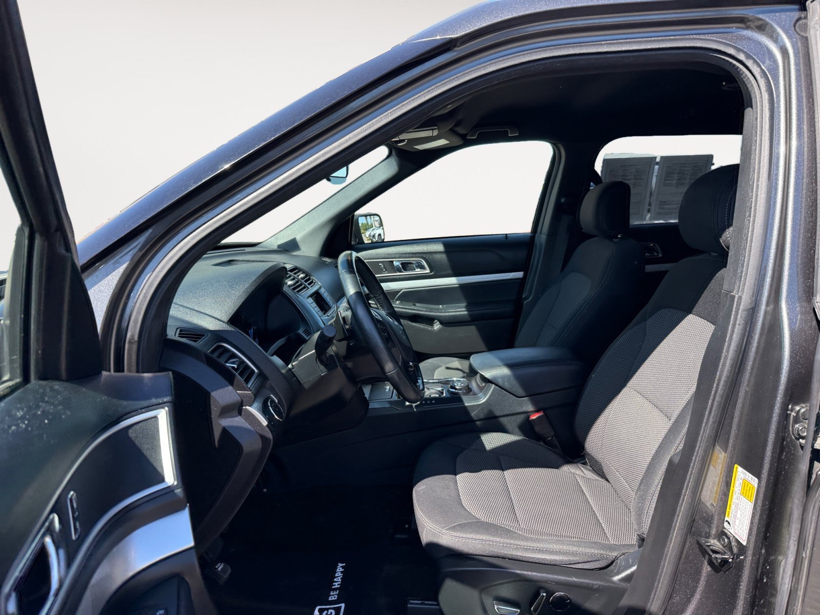 Used 2017 Magnetic Ford XLT image 10
