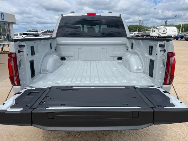 New 2026 Avalanche Ford Lariat® image 32