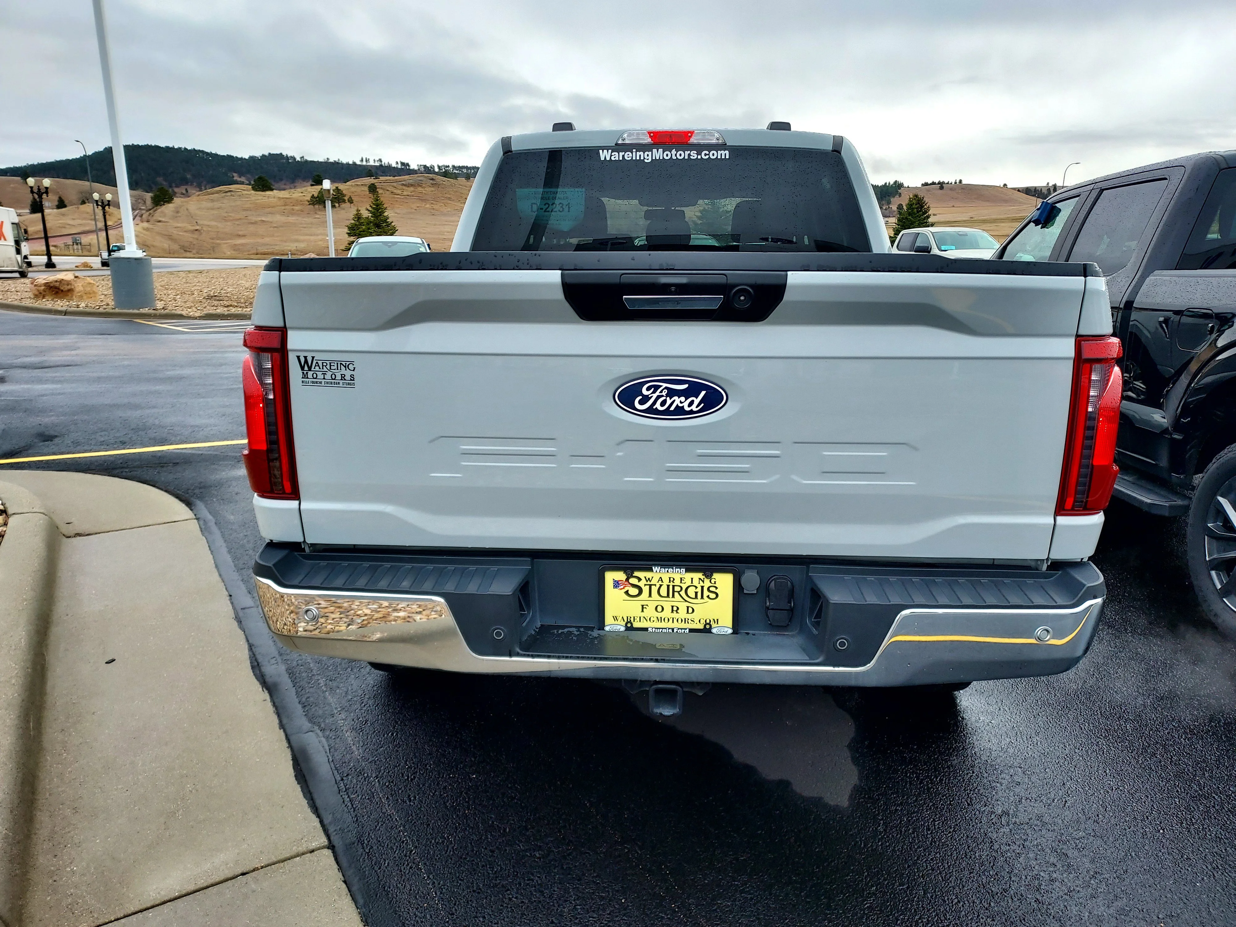 Used 2024 Gray Ford XLT image 5