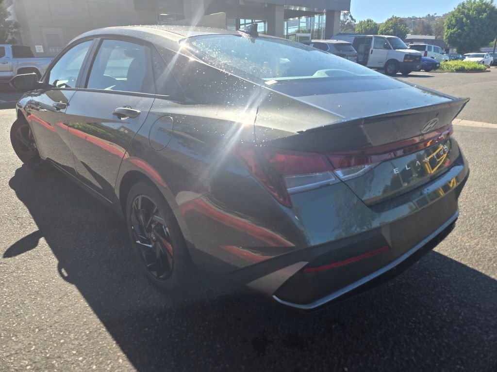 Used 2026 Gray Hyundai SEL Sport image 3