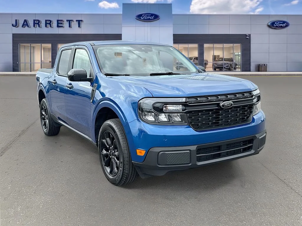 Certified Used 2024 Blue Ford XLT image 1