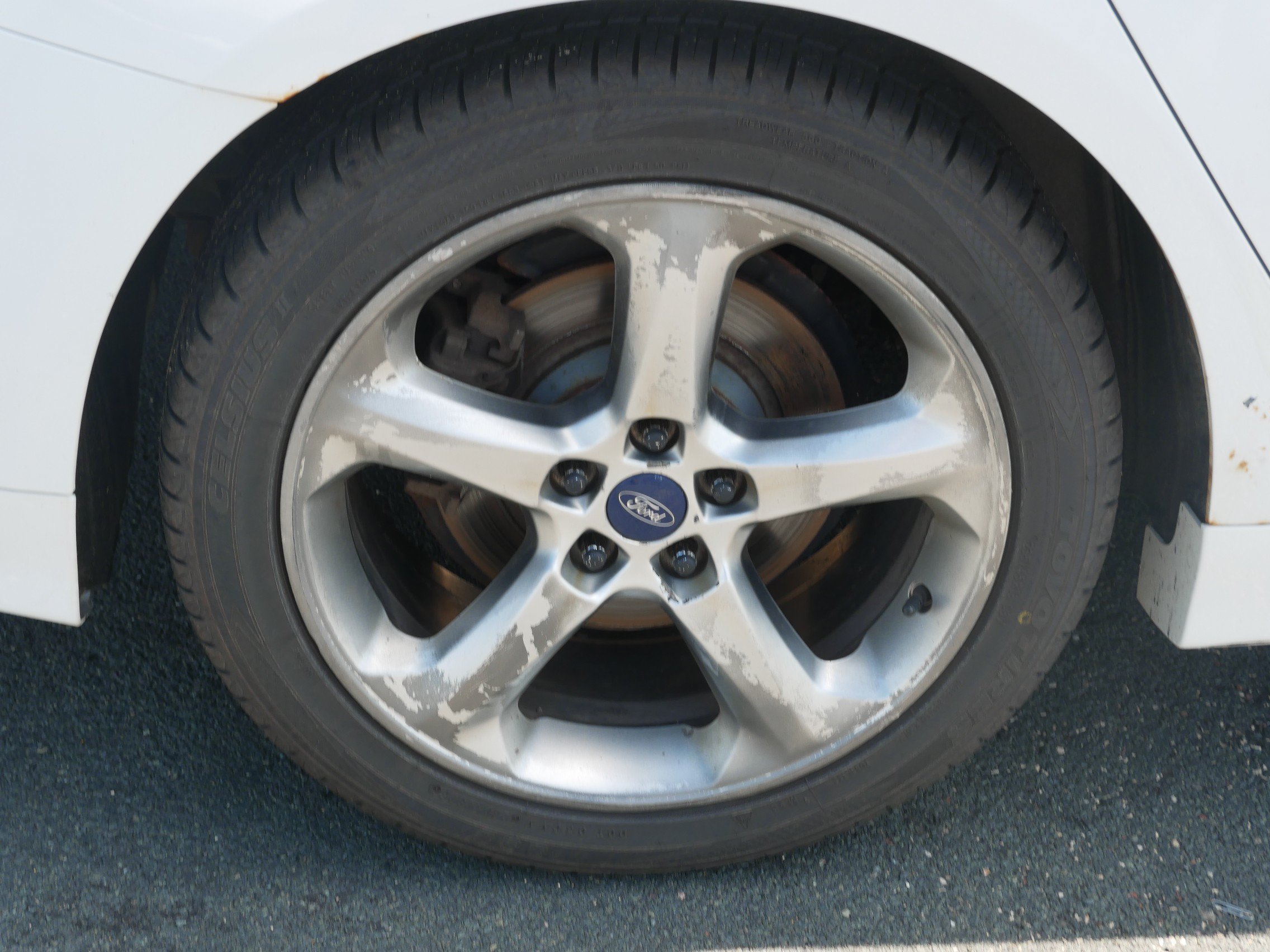 Used 2014 White Ford SE image 9