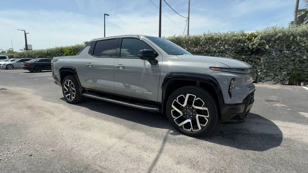 Used 2025 Chevrolet Silverado EV RST with VIN 1GC101ED4SU410947 for sale in Key West, FL