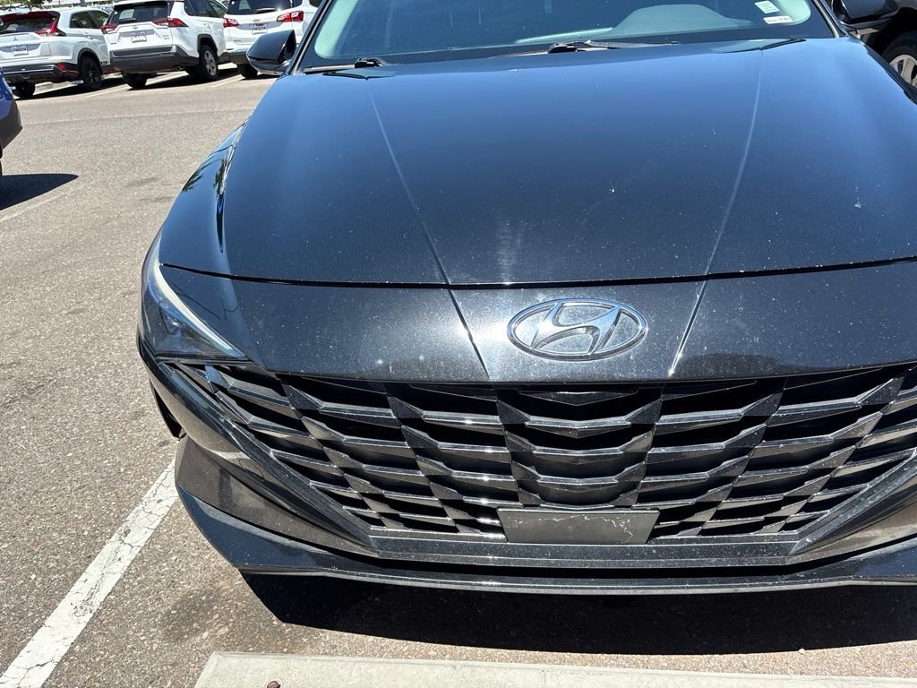 Used 2023 Black Hyundai Limited image 5