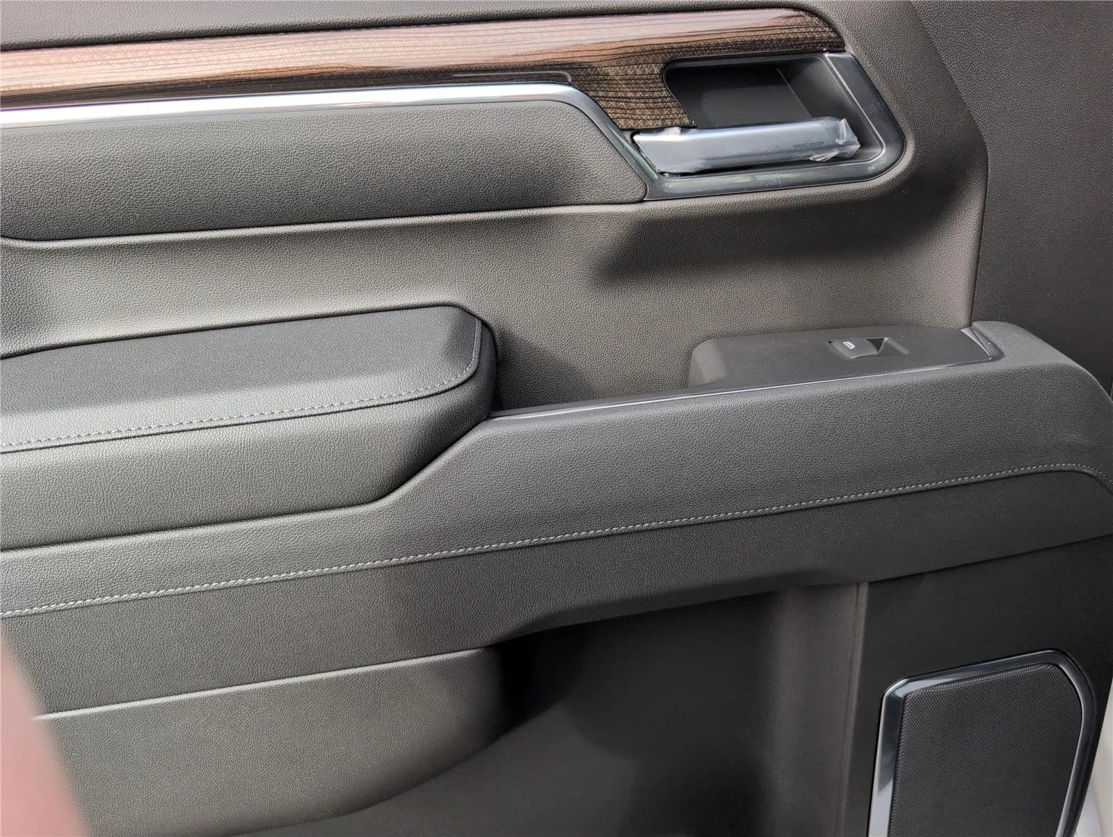 2026 Chevrolet Silverado 1500 LT Trail Boss - Photo 38