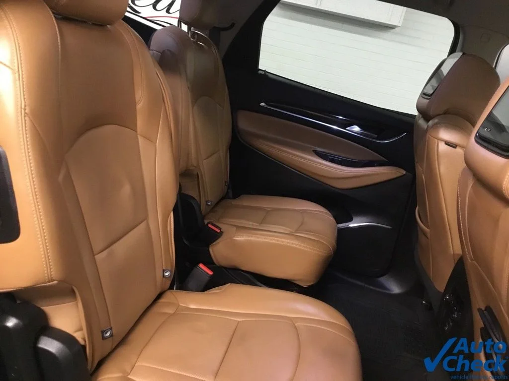Used 2018 White Buick Essence image 33