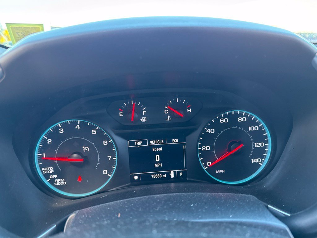 Used 2018 White Chevrolet LT image 11