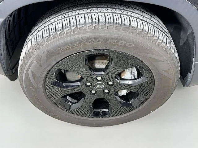 Certified Used 2024 Black Land Rover S image 34