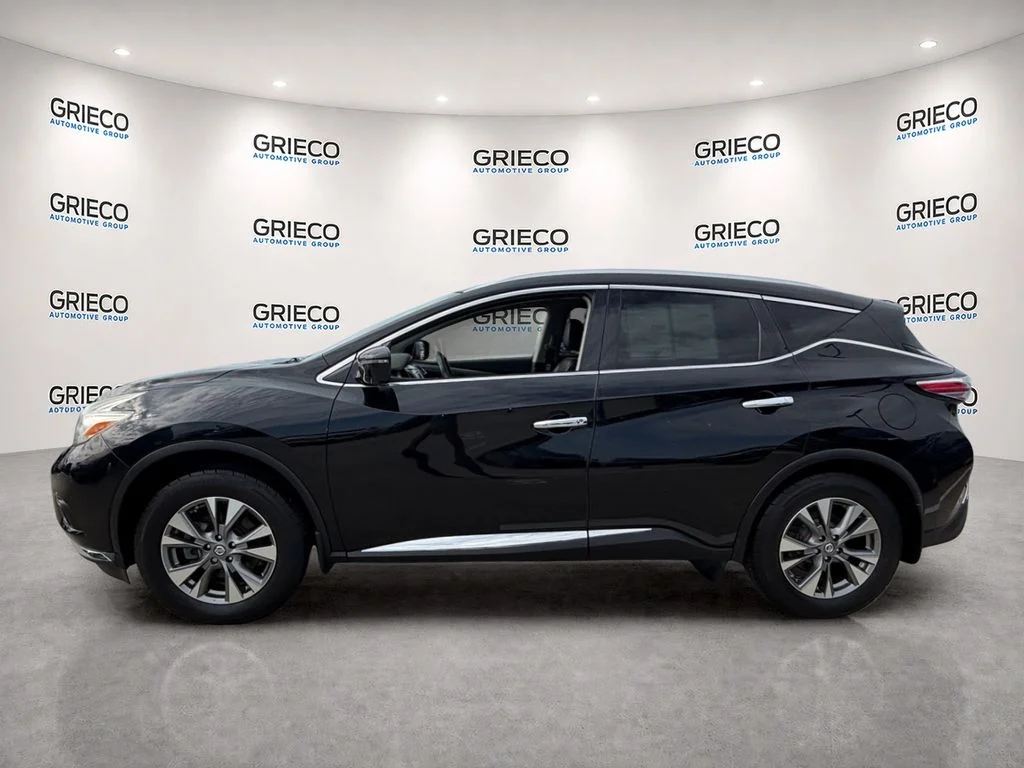 Used 2017 Black Nissan SL image 4