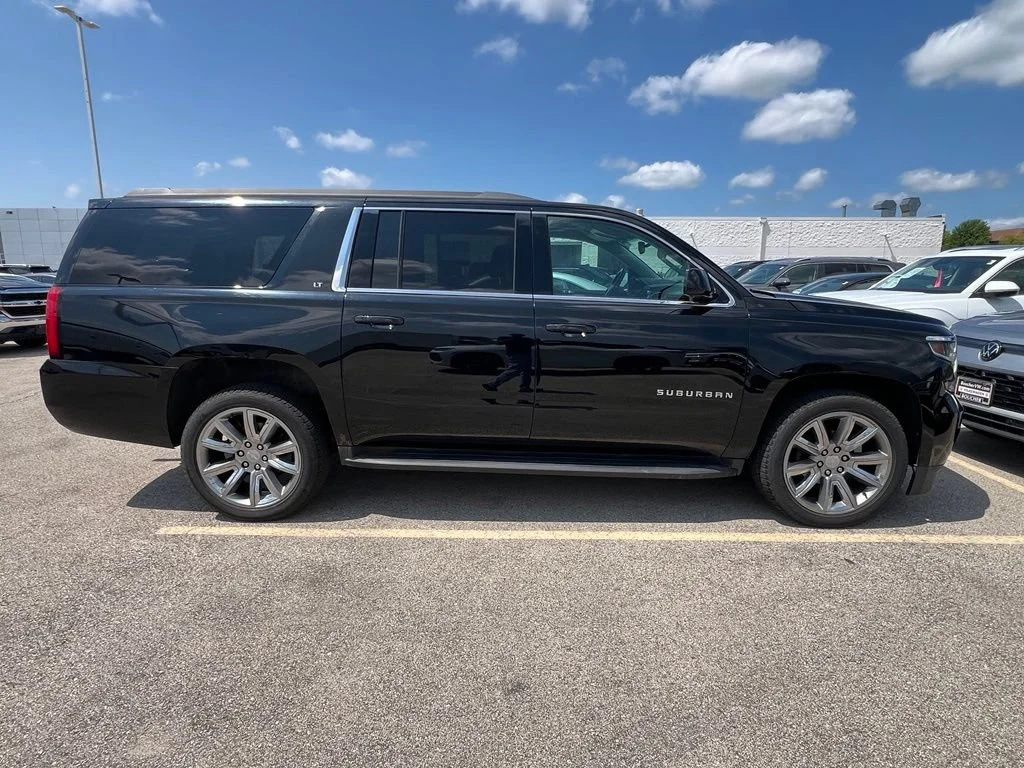Used 2017 BLACK Chevrolet LT image 6