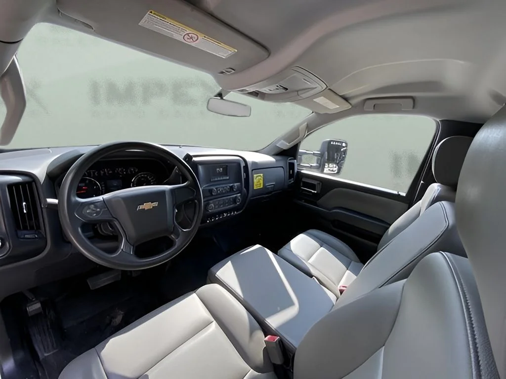 Used 2022 White Chevrolet Work Truck image 12
