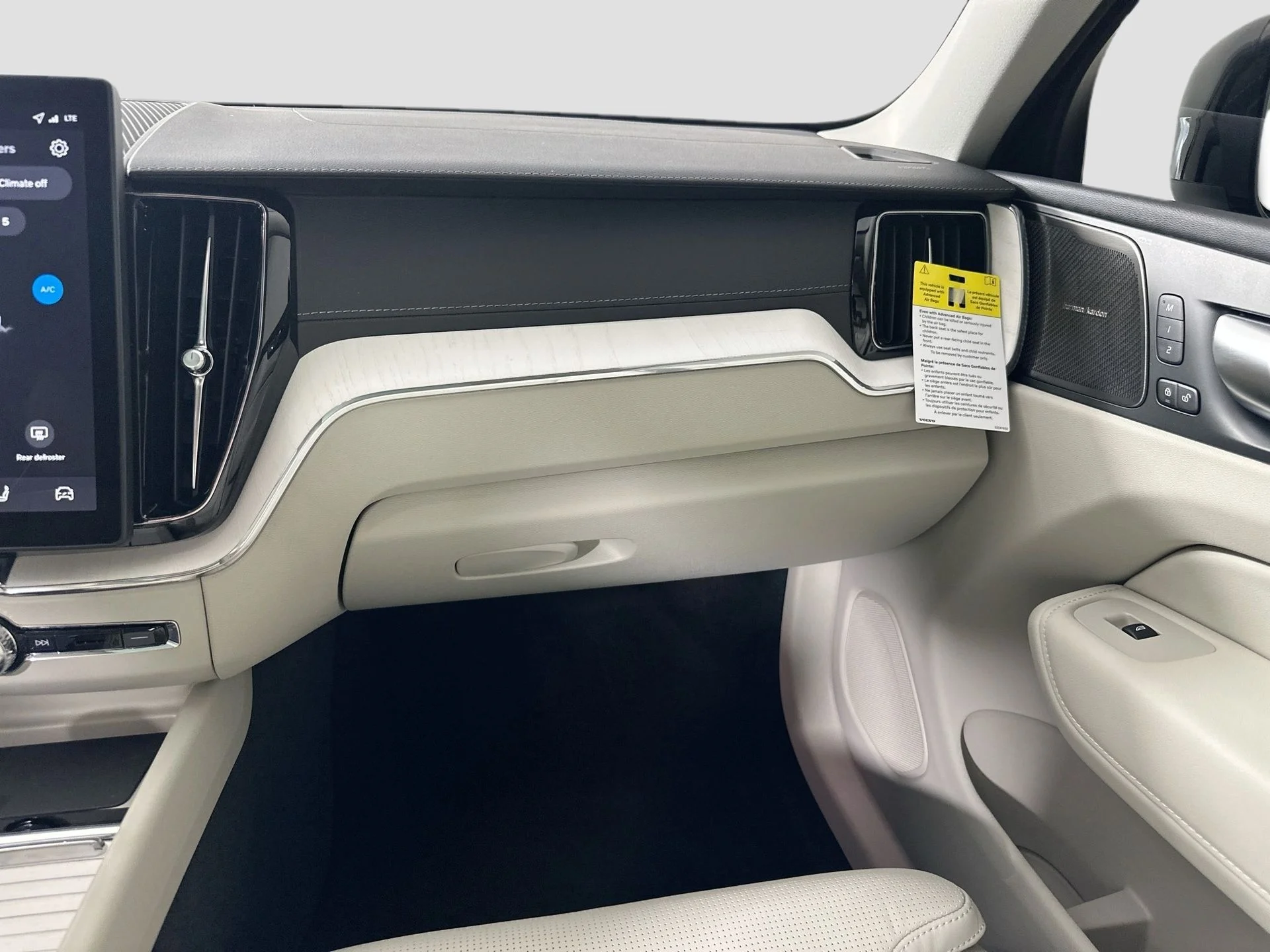 New 2026 Crystal White Volvo Ultra image 22