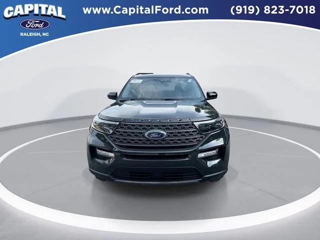 Used 2023 Green Ford XLT image 3