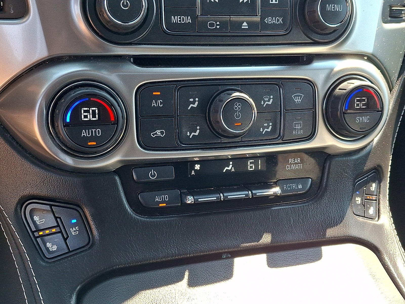 Used 2016 Summit White - GAZ Chevrolet LTZ image 16