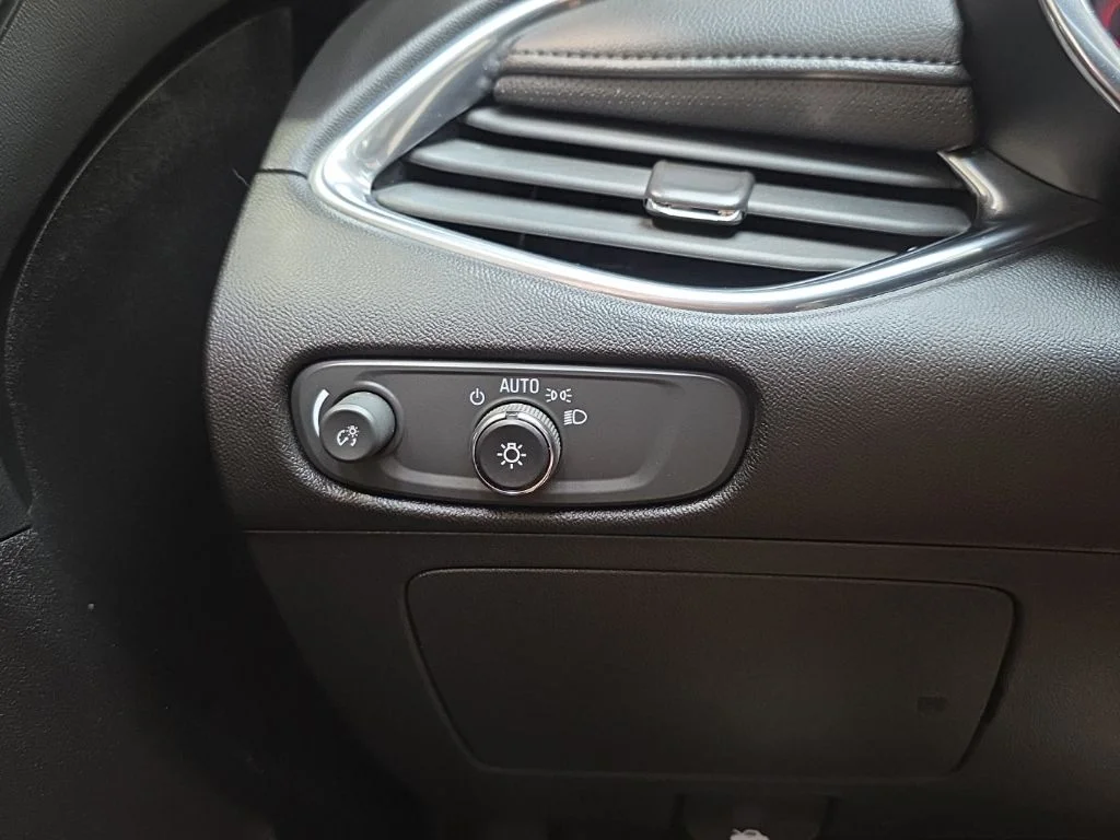 Used 2022 Blue Chevrolet Premier image 24
