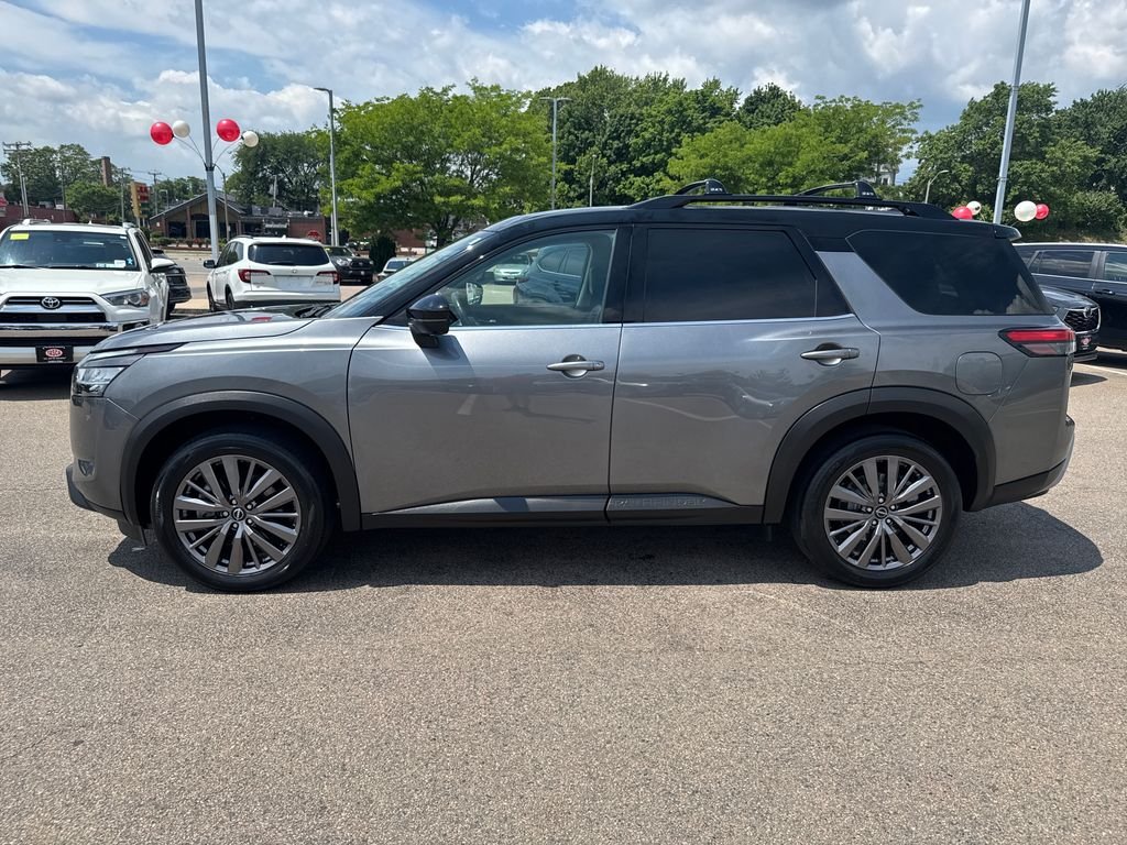 Used 2023 Gray Nissan SL image 6