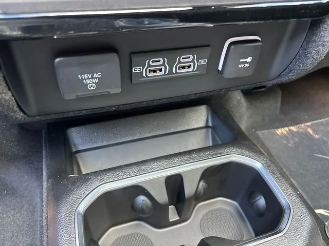 New 2026 White Jeep Limited Reserve image 15