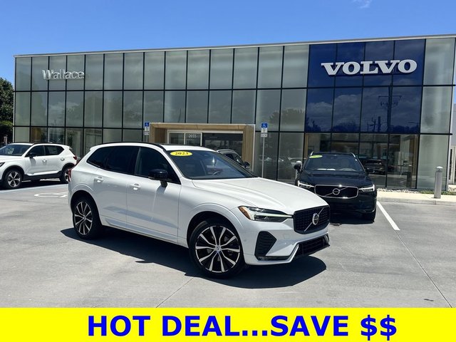 2023 Volvo XC60 B5 Plus Dark Theme