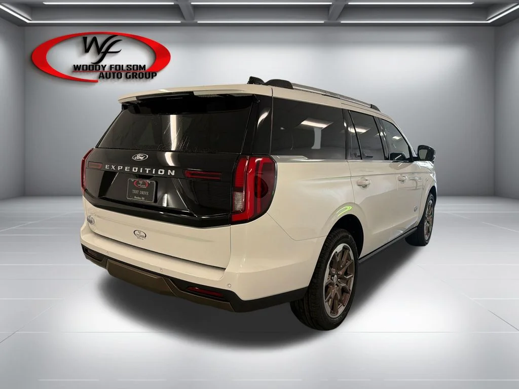 New 2027 White Ford King Ranch image 6