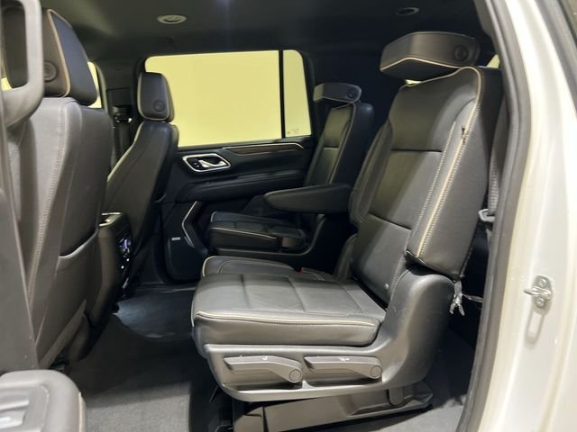 Used 2023 White Chevrolet Premier image 24