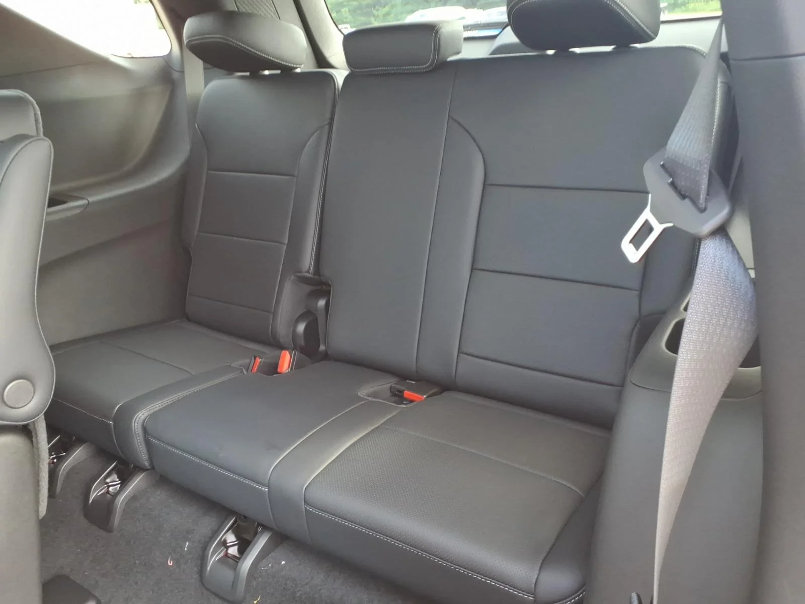 2027 Chevrolet Traverse LT - Photo 16