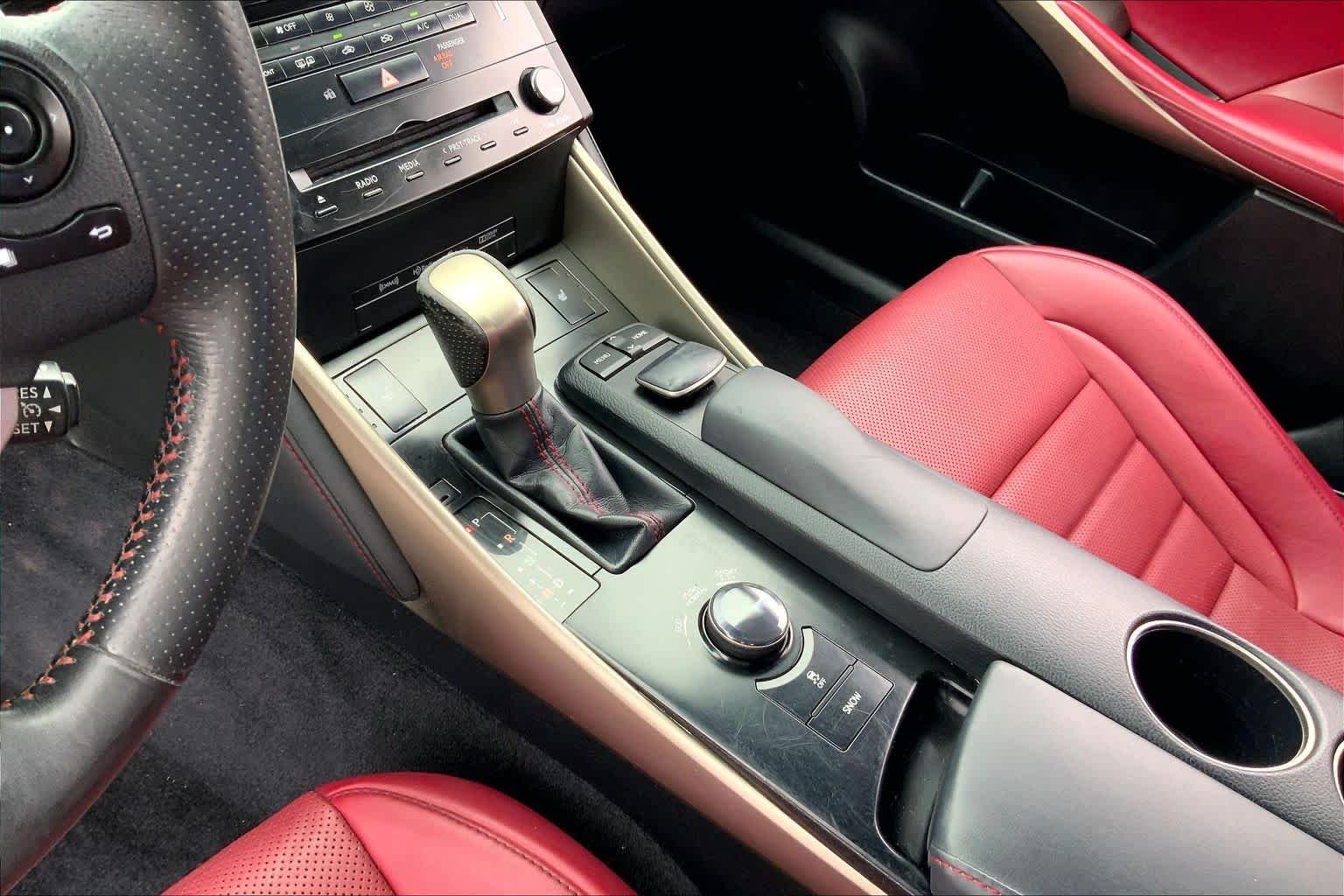 Used 2014 Ultra White Lexus  image 16