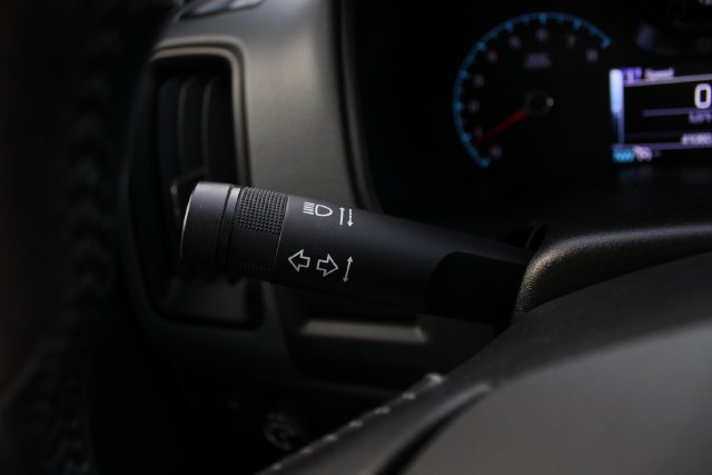 Used 2018 BLACK Chevrolet 4WD Z71 image 6