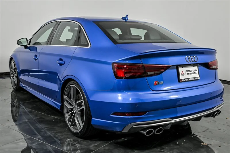 Used 2017 Ara Blue Crystal Effect Audi 2.0T quattro Prestige image 7