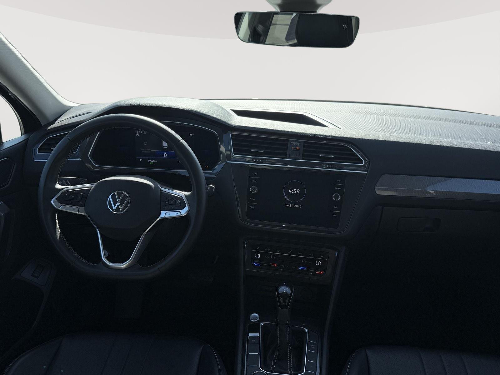 Used 2022 Deep Black Pearl Volkswagen SE image 15