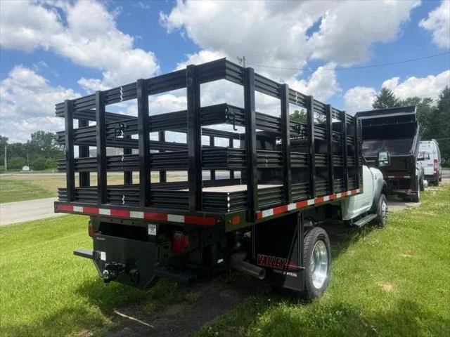 New 2024 Bright White Clear-Coat Exterior Paint RAM TRADESMAN image 3