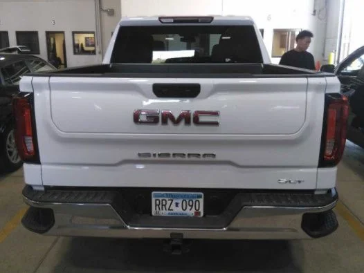 Used 2025 White GMC SLT image 11