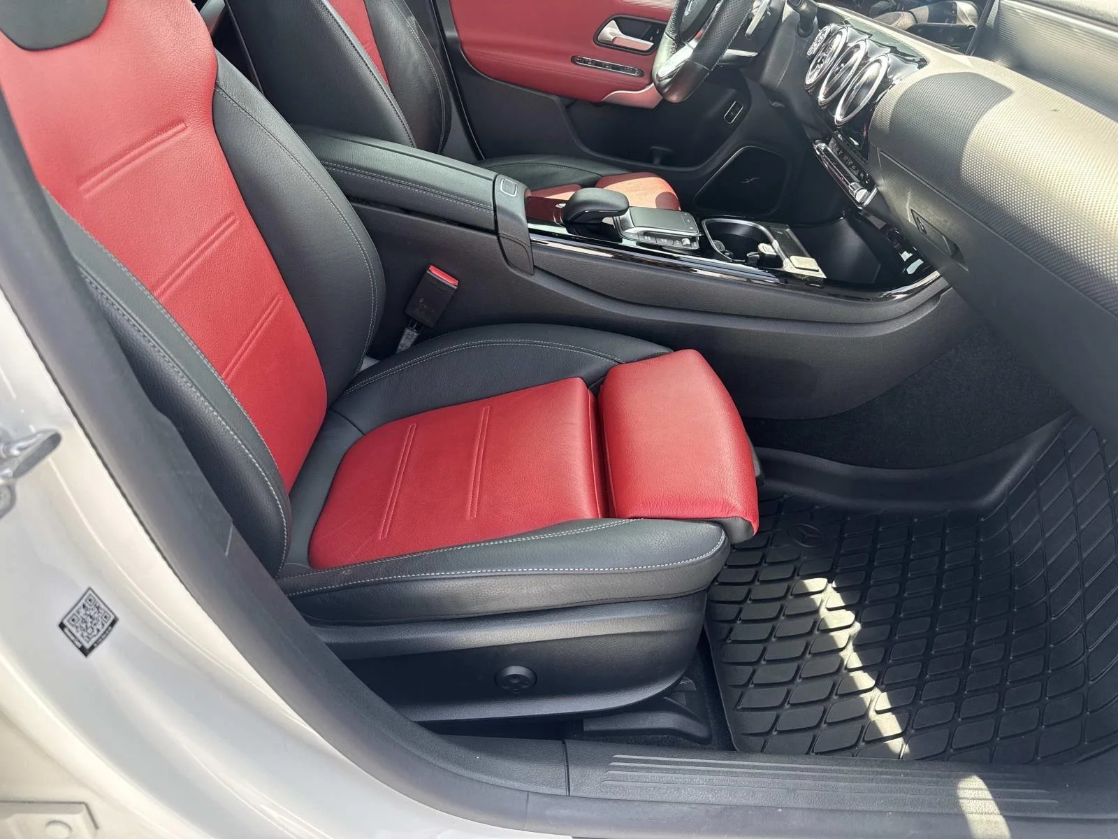 Used 2022 Polar White Mercedes-Benz CLA 250 image 12