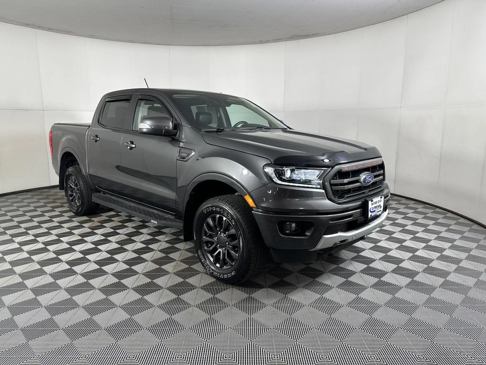Used 2019 Magnetic Ford LARIAT image 22
